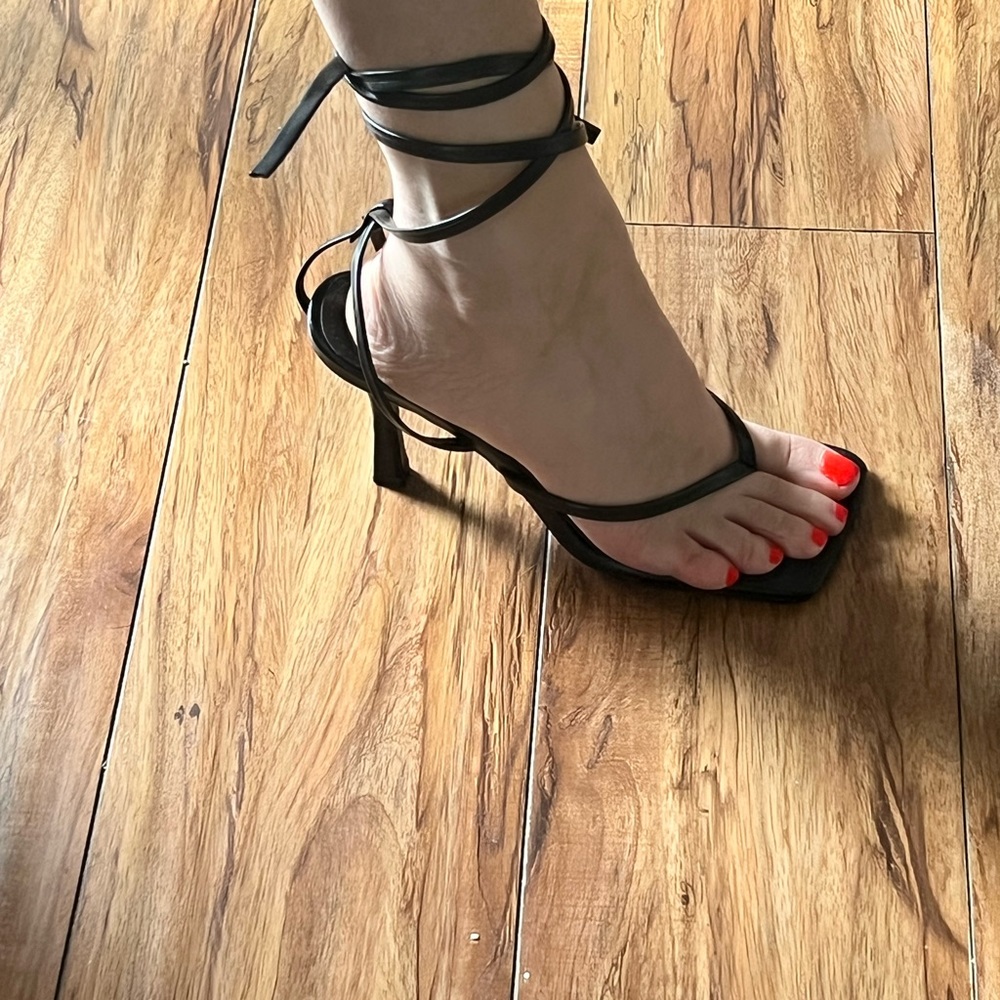 SHEIN Toe Tie Leg Stiletto Heels